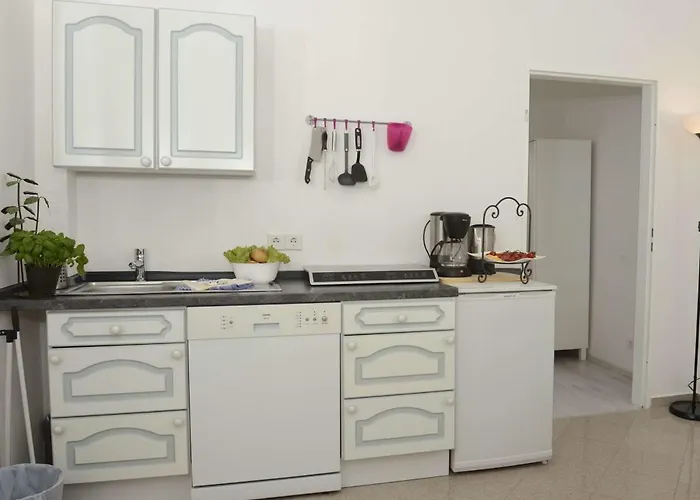 Mehrbett-Apartment 7 Citynah, Einfache Ausstattung